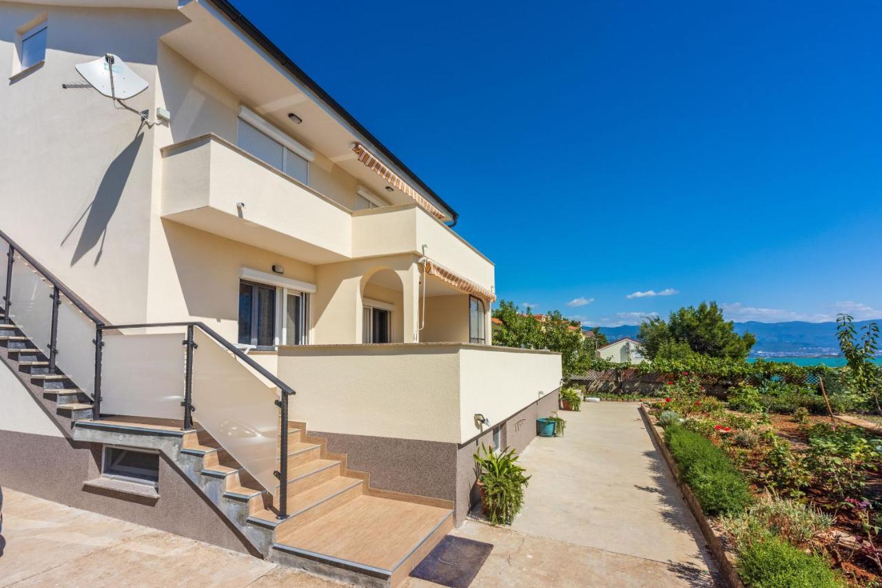 Apartments Star By The Sea Čižići Exterior foto